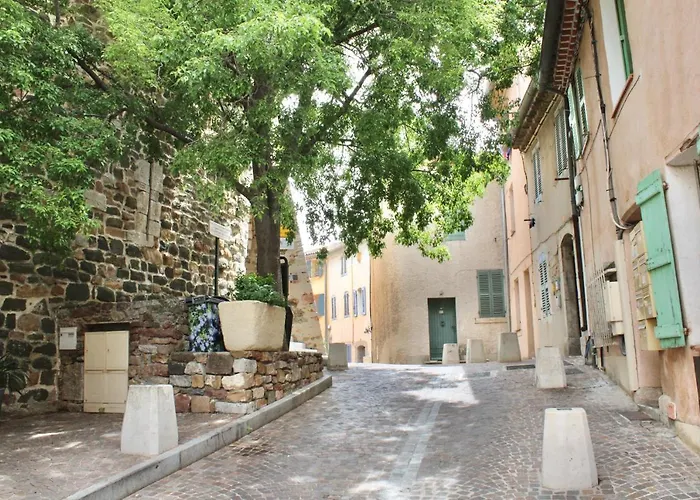 아파트 Atypique Le Rocher, Climatisation, Belle Decoration 라 가르드